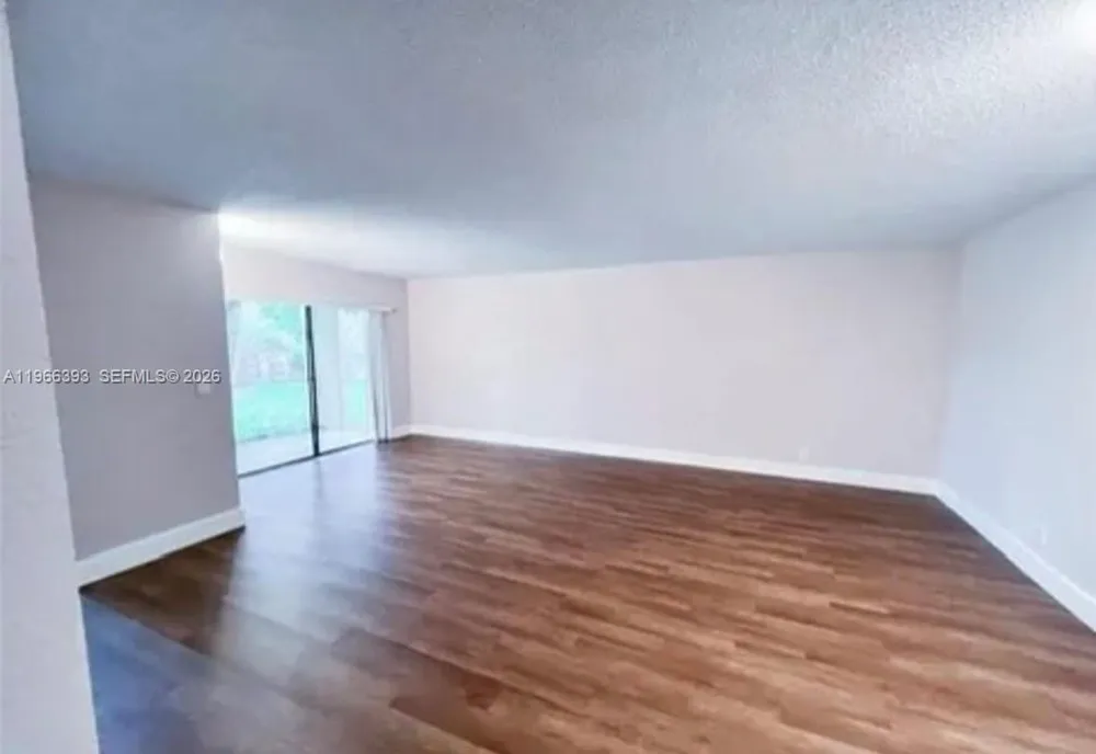 4141 NW 21st St #103 Lauderhill, FL 33313