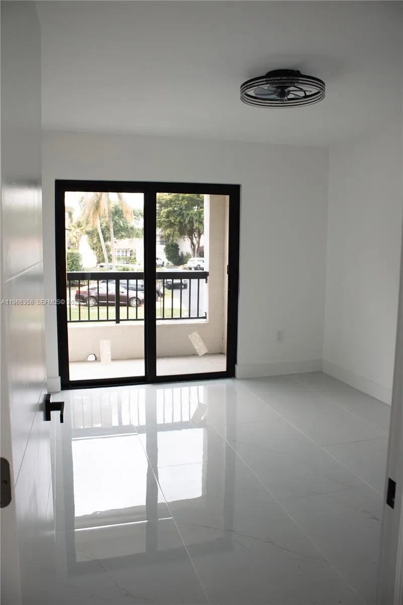 10433 SW 118th Ct Miami, FL 33186
