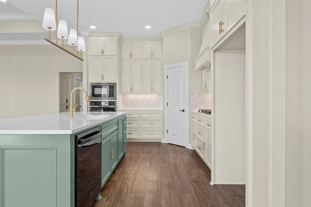 109 Water View Lane Robinson, TX 76706