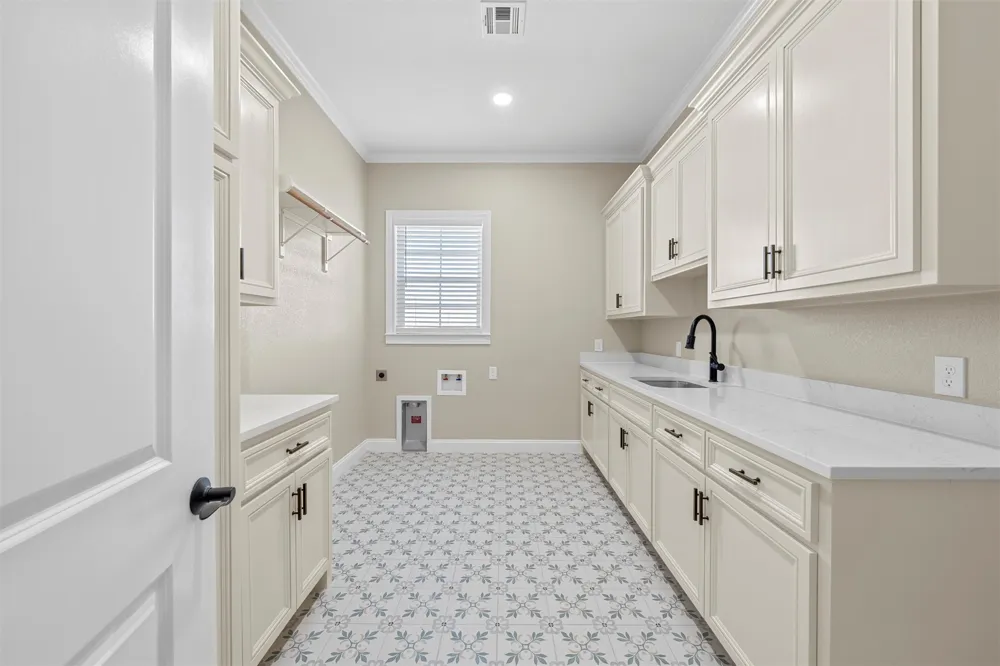 109 Water View Lane Robinson, TX 76706