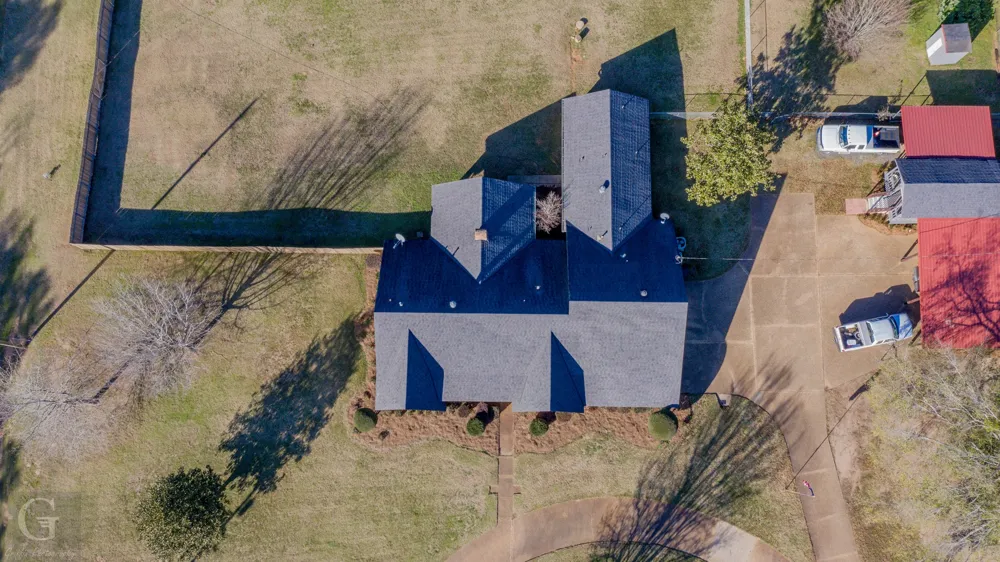 111 White Road Frierson, LA 71027
