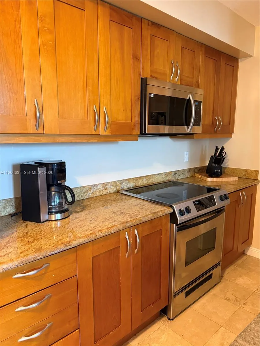 1755 E Hallandale Beach Blvd #2505E Hallandale Beach, FL 33009