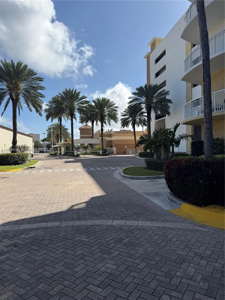 1755 E Hallandale Beach Blvd #2505E Hallandale Beach, FL 33009