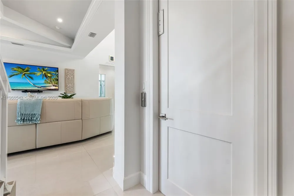 1070 Dana CT Marco Island, FL 34145