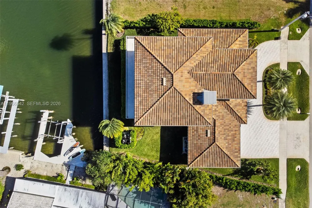 1070 Dana CT Marco Island, FL 34145