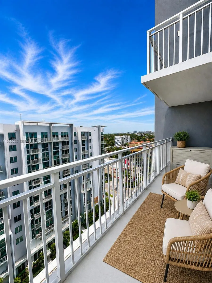 60 NW 37th Ave #1205 Miami, FL 33125