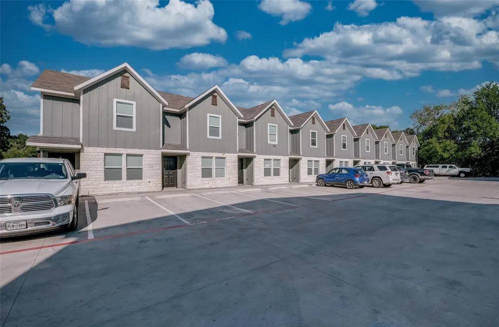402 Garrett Court Stephenville, TX 76401