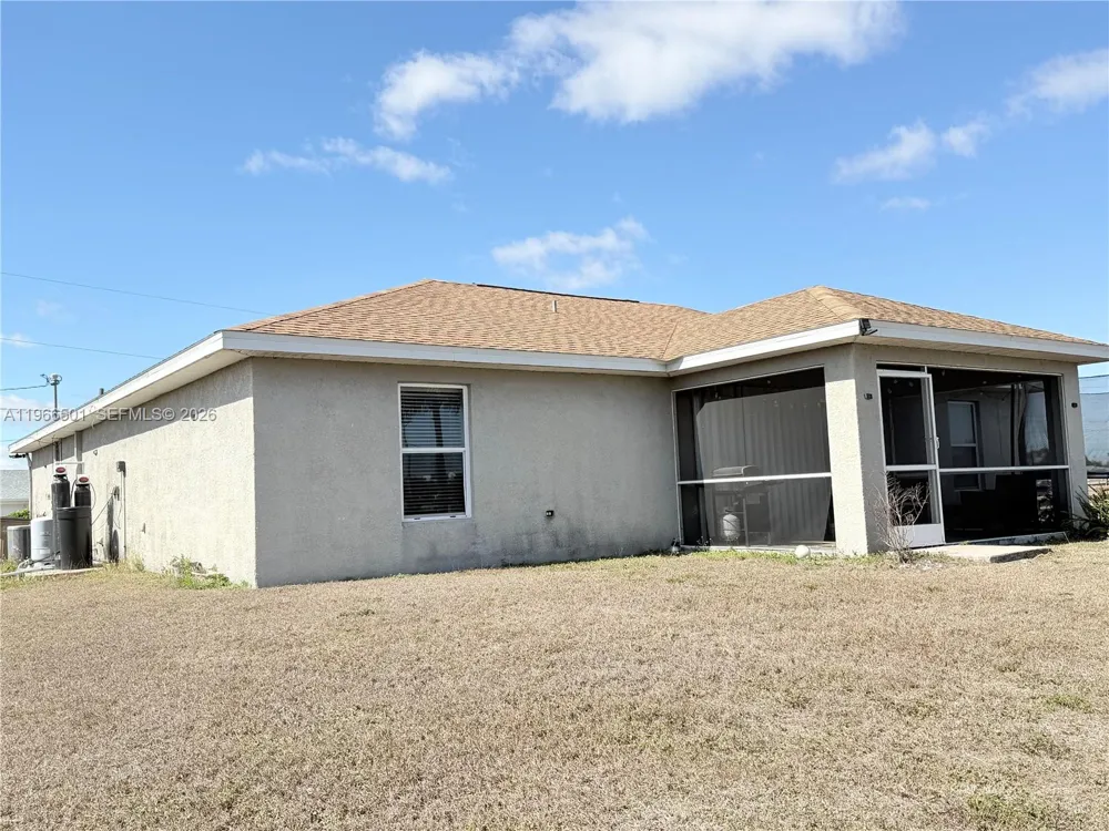 3625 NE 19  Place Cape Coral, FL 33909