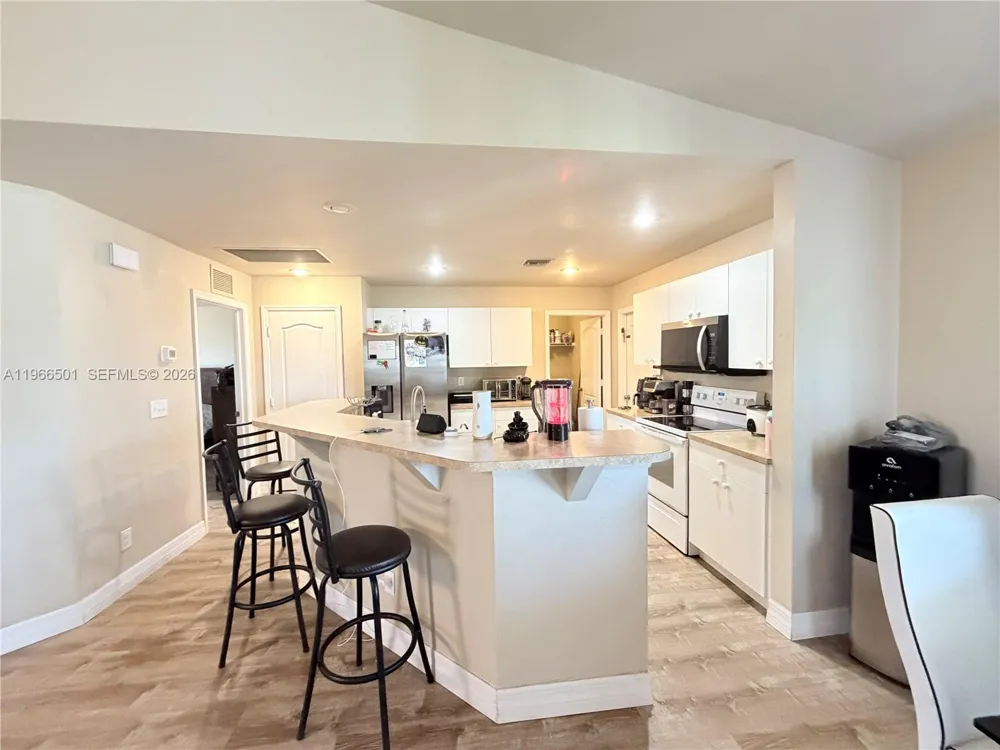 3625 NE 19  Place Cape Coral, FL 33909