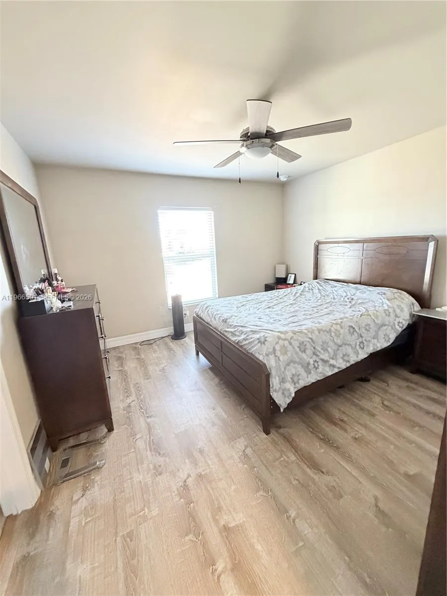 3625 NE 19  Place Cape Coral, FL 33909
