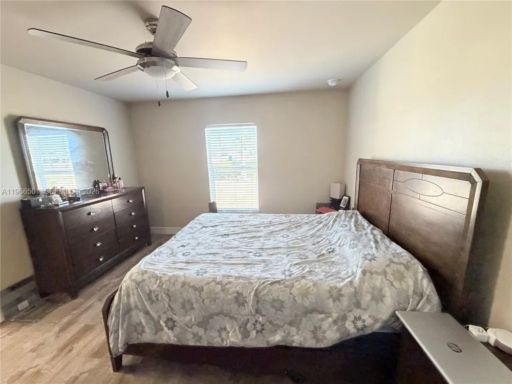 3625 NE 19  Place Cape Coral, FL 33909
