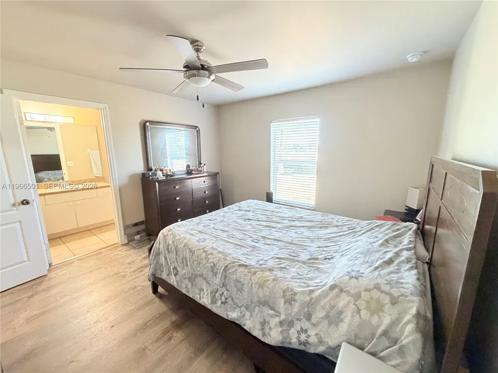 3625 NE 19  Place Cape Coral, FL 33909
