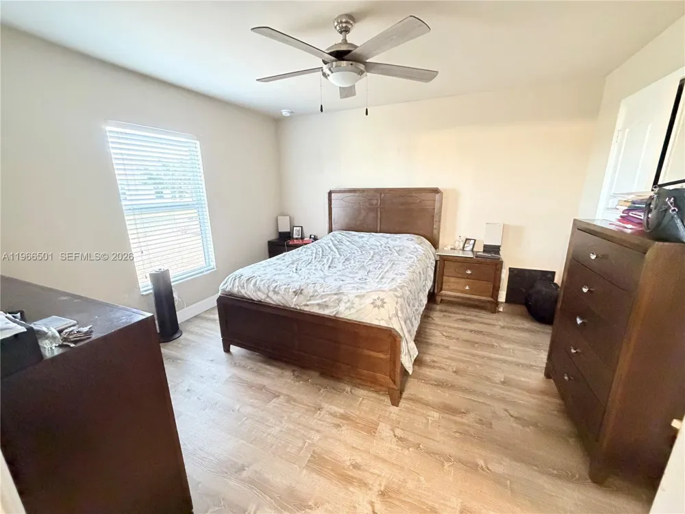 3625 NE 19  Place Cape Coral, FL 33909