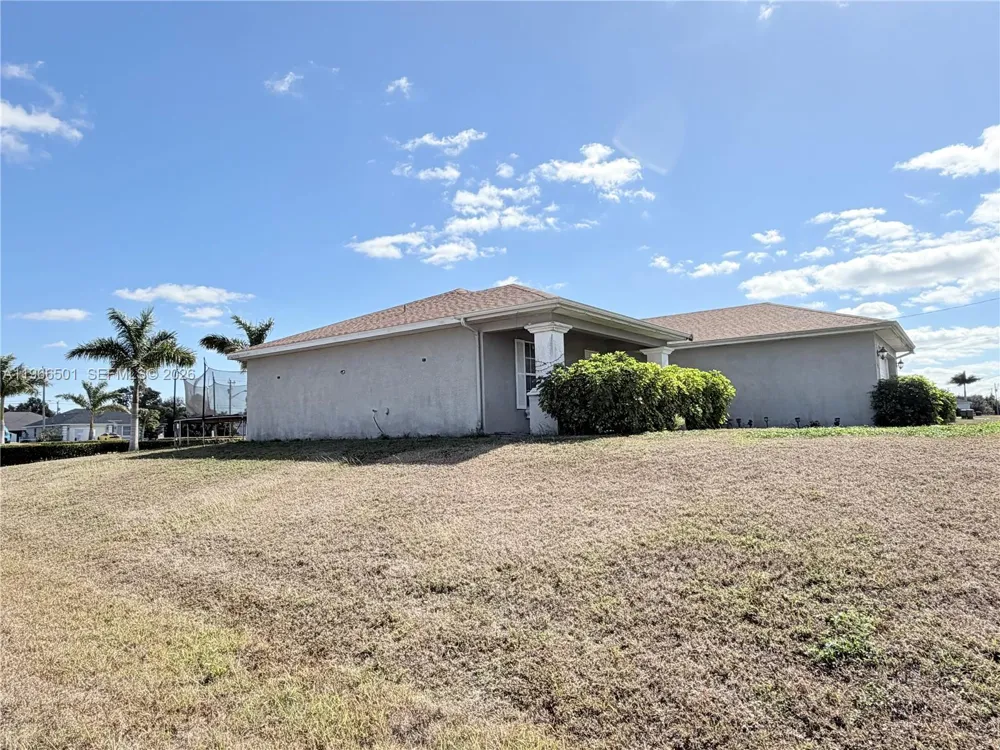 3625 NE 19  Place Cape Coral, FL 33909