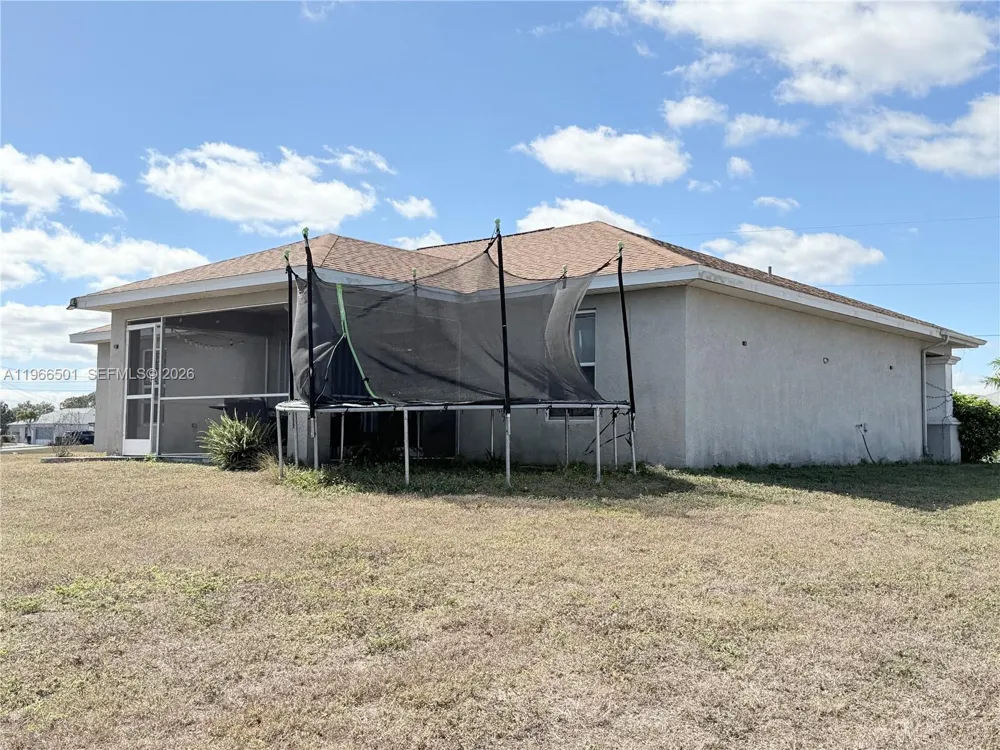 3625 NE 19  Place Cape Coral, FL 33909