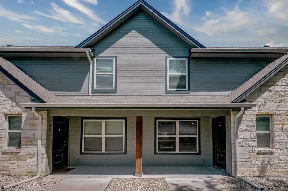 561 S Second Stephenville, TX 76401