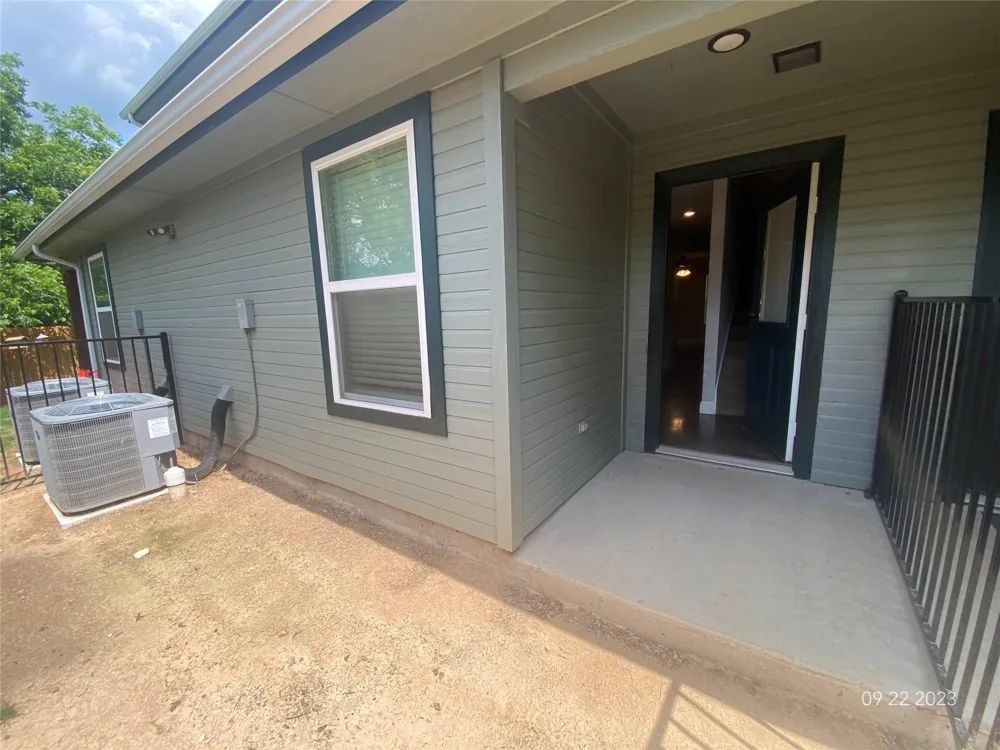 561 S Second Stephenville, TX 76401