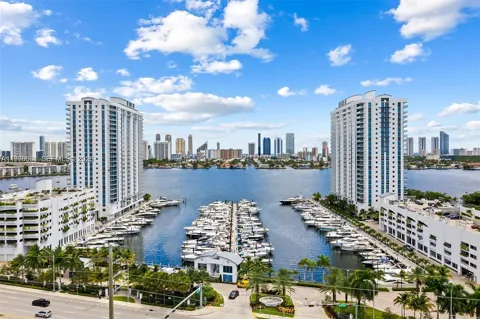 17301 Biscayne Blvd #2110