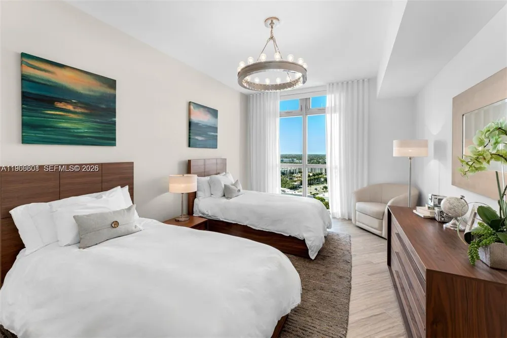 17301 Biscayne Blvd #2110 North Miami Beach, FL 33160
