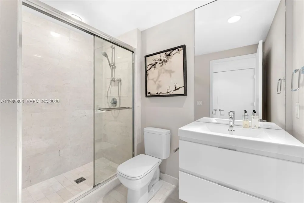 17301 Biscayne Blvd #2110 North Miami Beach, FL 33160