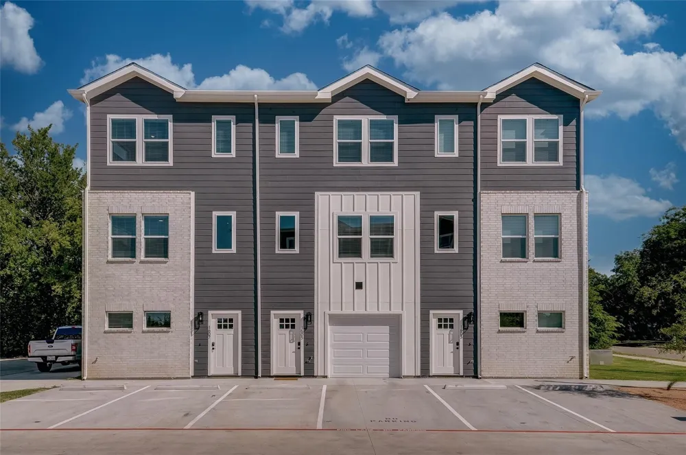 422 S Lillian Street S Stephenville, TX 76401