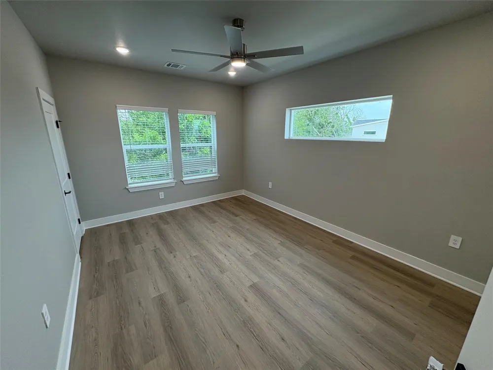 422 S Lillian Street S Stephenville, TX 76401