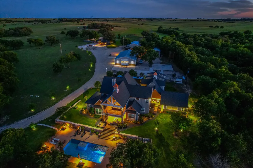17309 Highway 6 Valley Mills, TX 76689