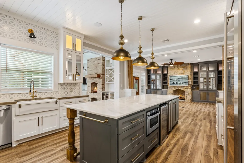 17309 Highway 6 Valley Mills, TX 76689