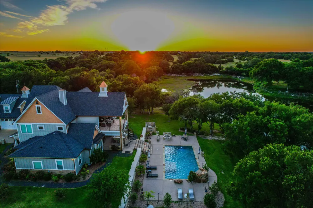 17309 Highway 6 Valley Mills, TX 76689