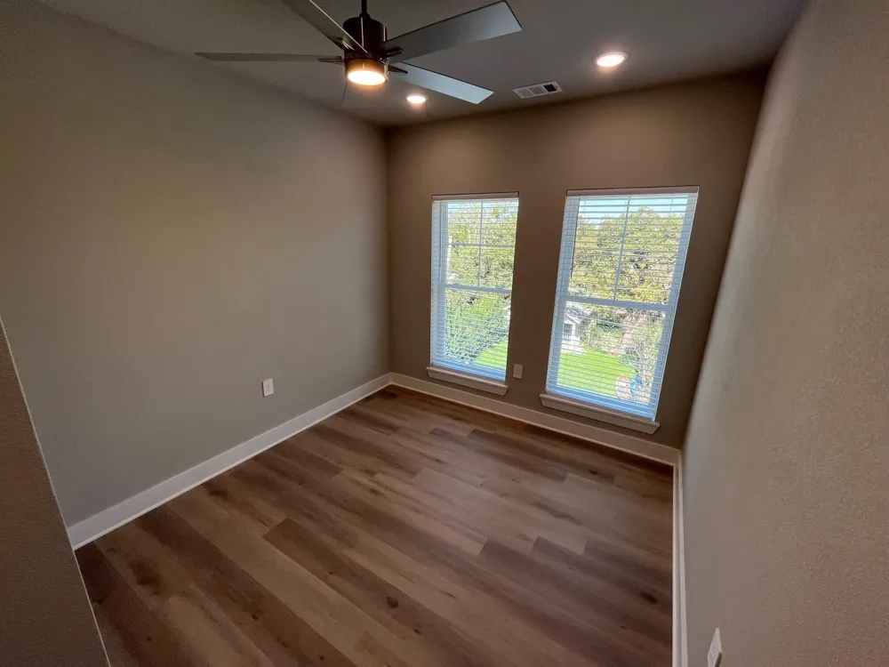 525 W Collins Street Stephenville, TX 76401