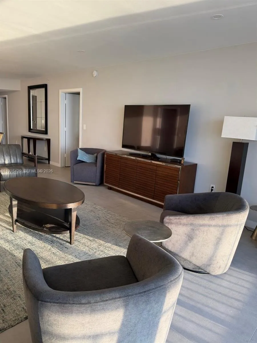 17375 Collins Ave #601 Sunny Isles Beach, FL 33160