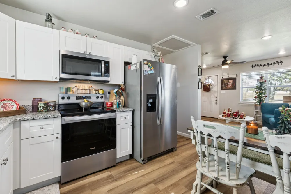 1060 E Reno Road Reno, TX 76020
