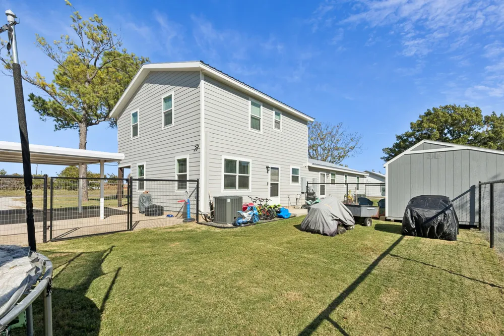 1060 E Reno Road Reno, TX 76020