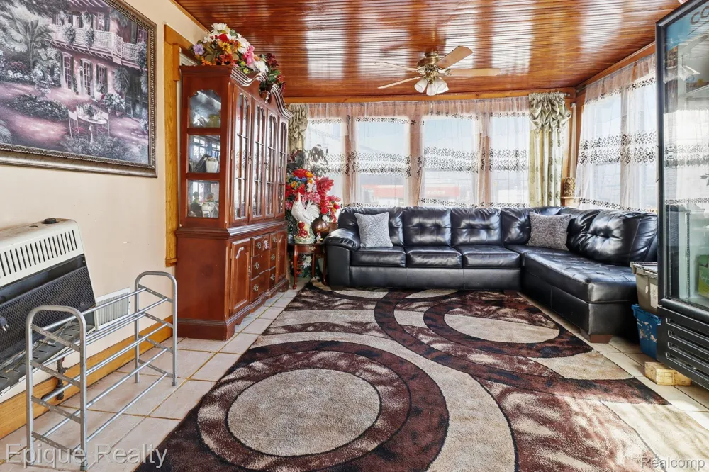 5834 Wayne Road Romulus City, MI 48174