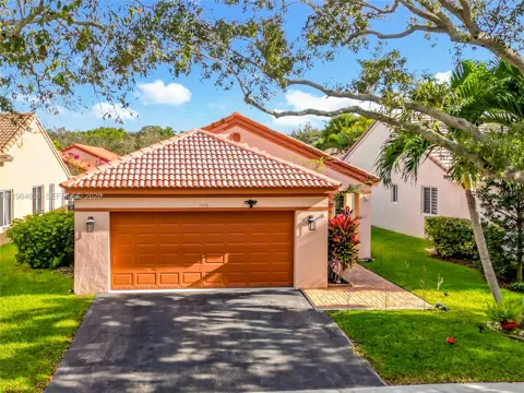 1536 Presidio Dr