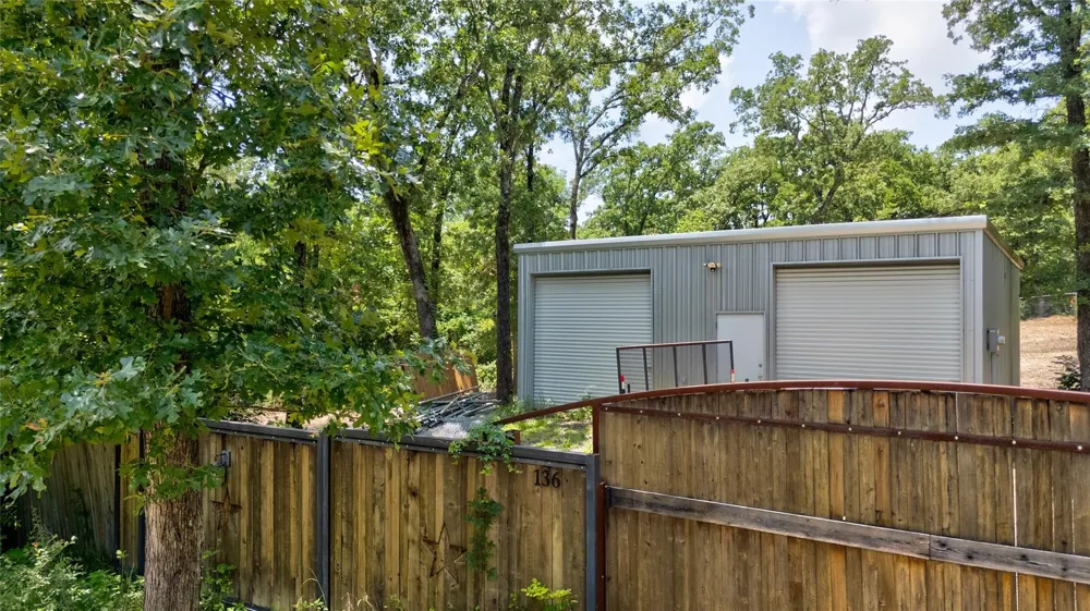 136 Kings Row Malakoff, TX 75148