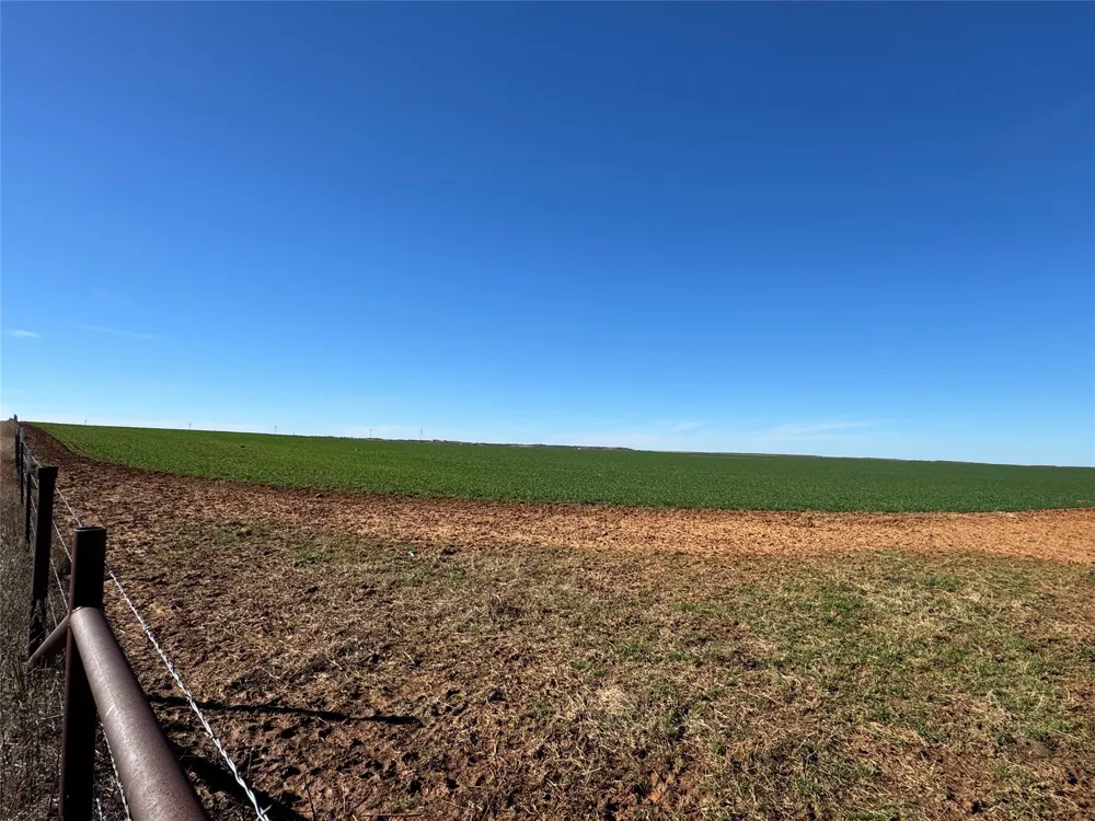 FM 422 Seymour, TX 76380
