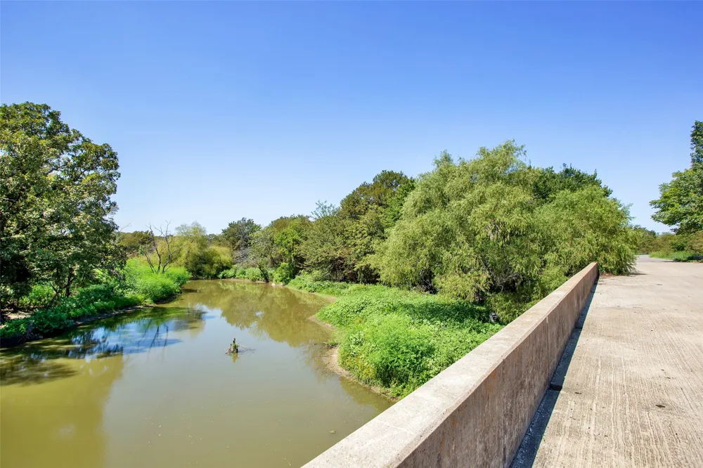 99 Buck Creek Tioga, TX 76271