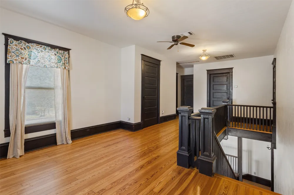 900 W 6th Street McGregor, TX 76657