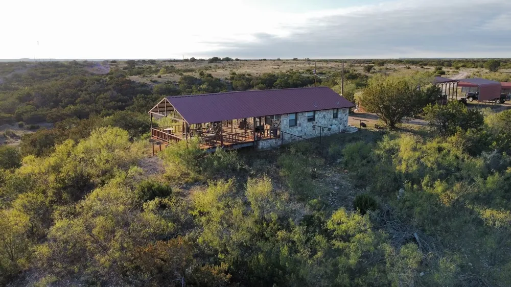 5530 Hwy 158 Robert Lee, TX 76945