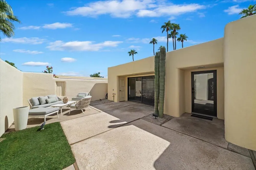 436 Greenhouse Way Palm Springs, CA 92262