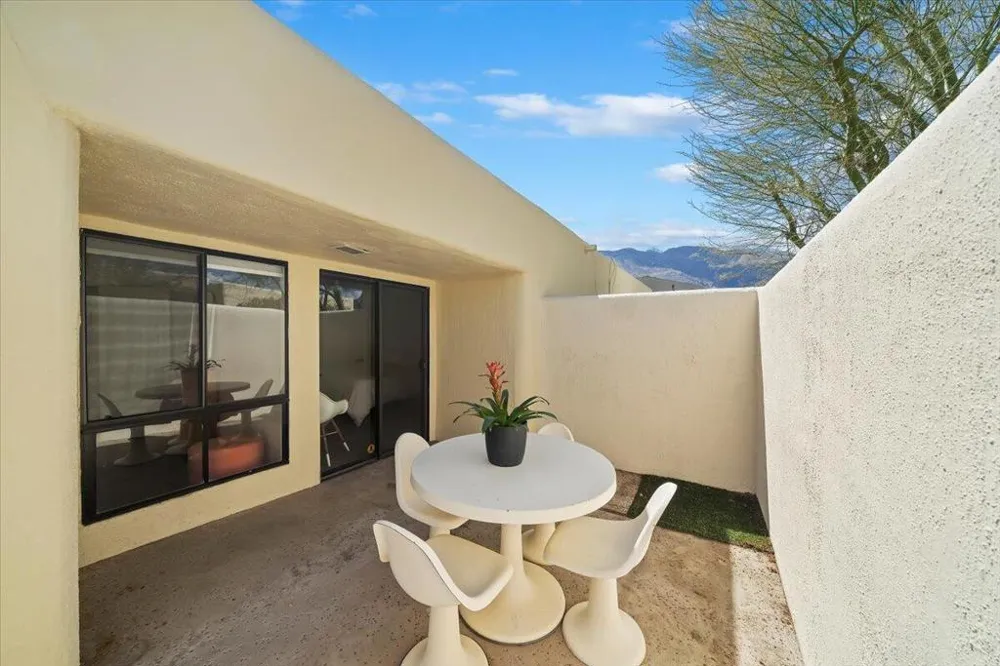 436 Greenhouse Way Palm Springs, CA 92262