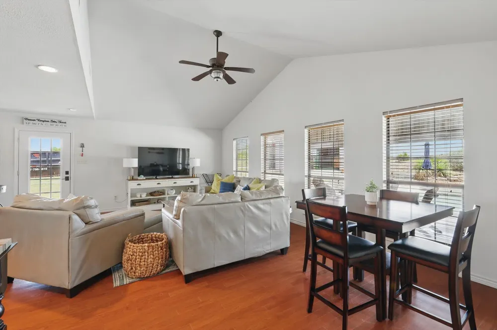 186 W Hells Gate Drive #ACRES 11 Strawn, TX 76475