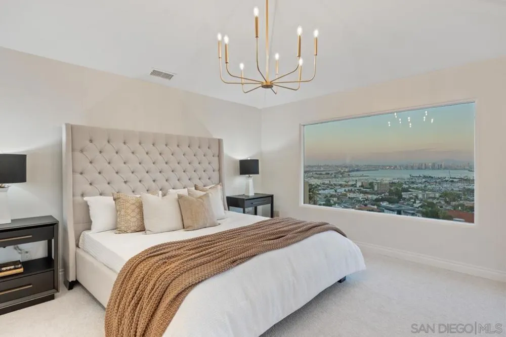 3235 Harbor View Dr San Diego, CA 92106