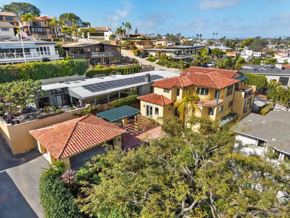 3235 Harbor View Dr San Diego, CA 92106