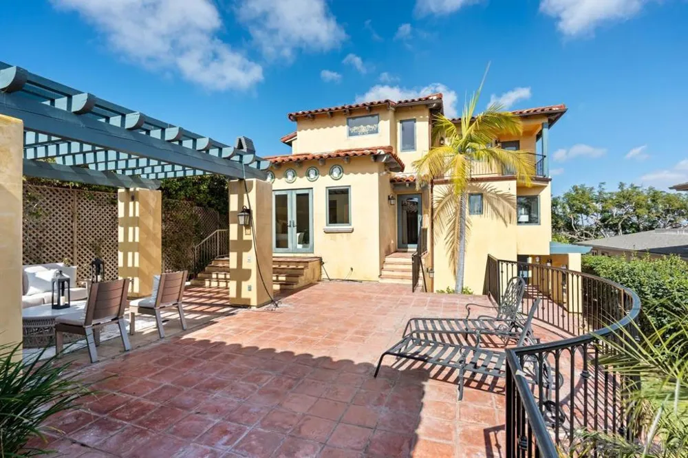 3235 Harbor View Dr San Diego, CA 92106