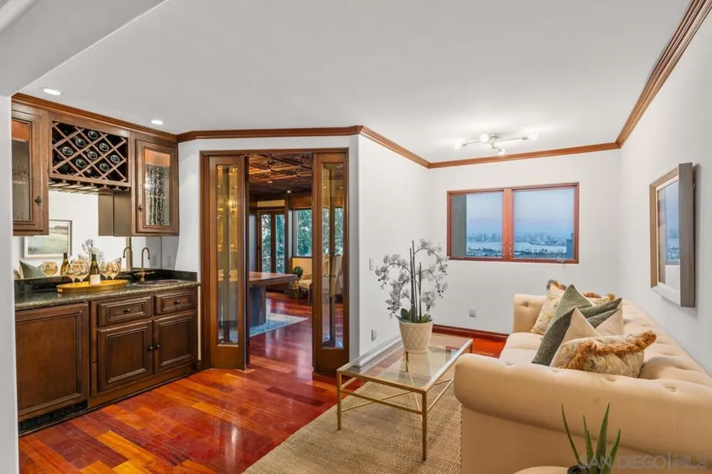 3235 Harbor View Dr San Diego, CA 92106