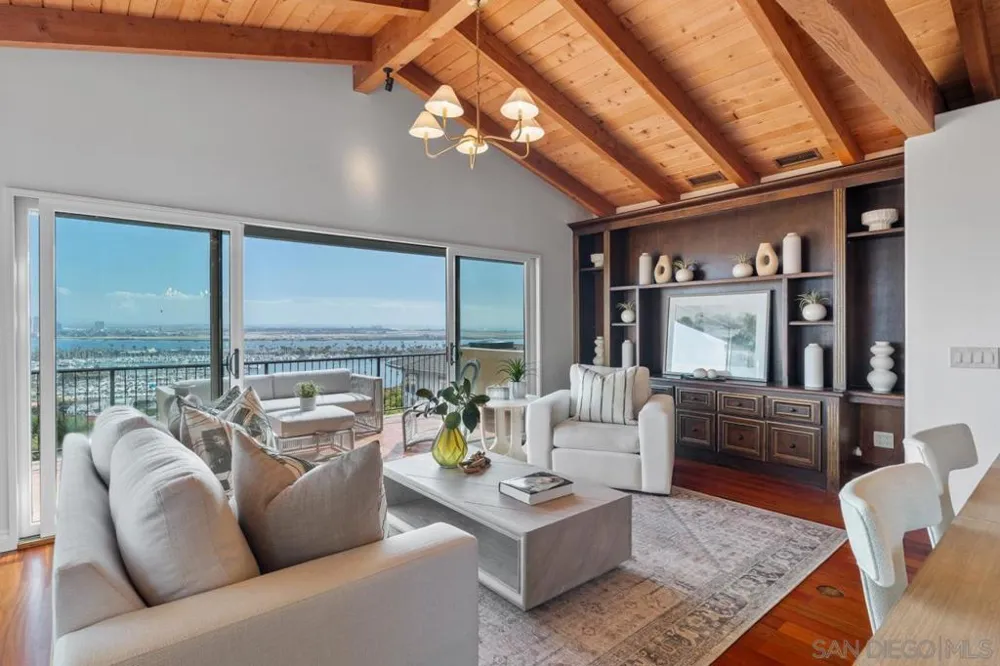 3235 Harbor View Dr San Diego, CA 92106