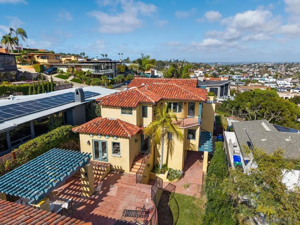 3235 Harbor View Dr San Diego, CA 92106