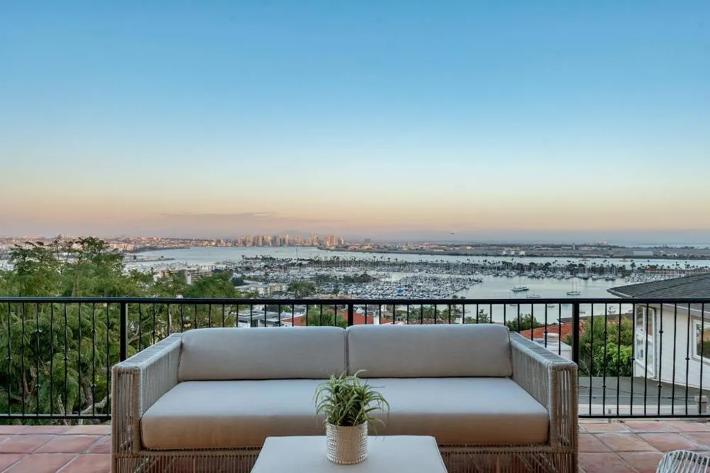 3235 Harbor View Dr San Diego, CA 92106